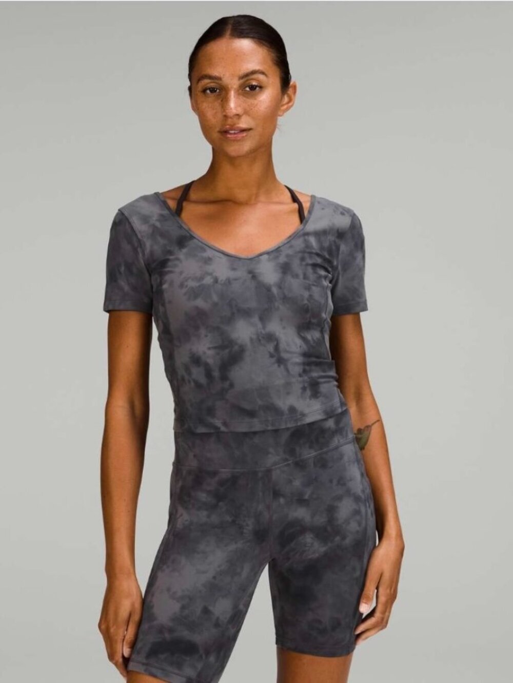 Lululemon Align T-Shirt Diamond Dye Pitch Grey Graphite Grey - size 4